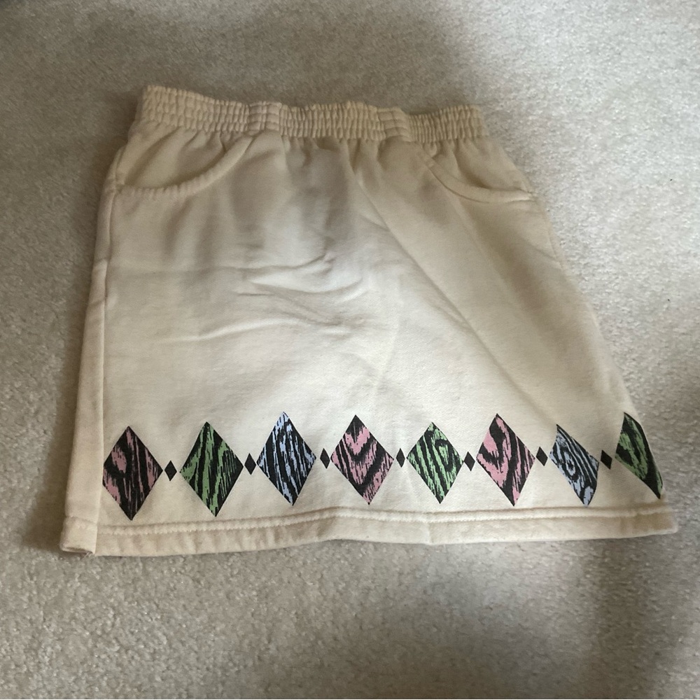 Cream Health-Tex fleece skirt girls M 10-12 $8
